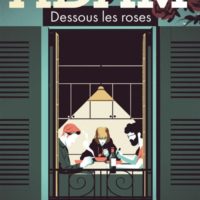 Dessous les roses